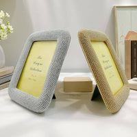 Elegant Design Tabletop Photo Frame Luxury Design Resin Photo Stand Artisanal Look House Decoration for Desktop