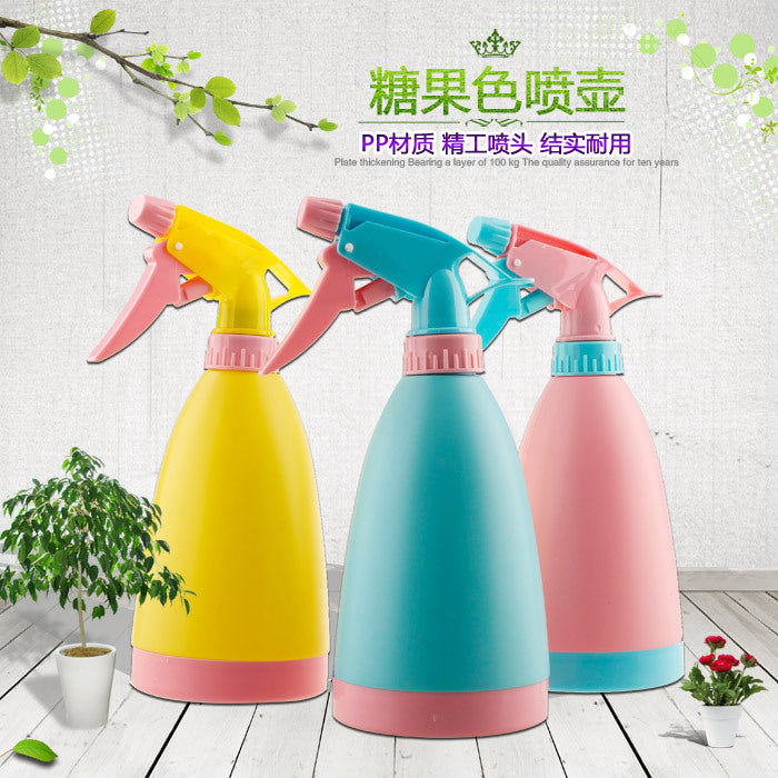 Hand Press Garden Spray Bottle for Watering Plants, 500ml