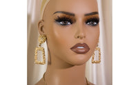 PVC Material Mannequin Head Bust Life-Like Display Head Bust Realistic Face Sturdy for Salon Stylists, Photo Shoots