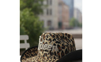 Cowboy Hat with Chin Cord Western-Style Leopard Print Hat Rhinestone for Women, Festivals, Photo Shoots, Streetwear