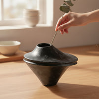 Tabletop Vase Black Sculptural Vase Decorative Flower Holder for Art Collectors, Entry Console