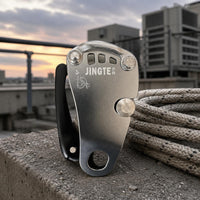 Self-Locking Descender 500 Kg Load Controlled-Descent Descender Side Handle Rappel Belay Device for Industrial Workers, Emergency Use