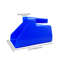Wide-Mouth Plastic Feed Scoop Easy to Use Livestock Feed Scoop Lightweight Farm Tool Ergonomic for Chicken Coops
