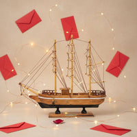 Handmade Wooden Sailboat Ornament Creative Gift DIY Cash Holder Boat Three-Mast Ship Model for Desktop, Living Room, Office