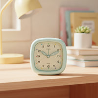 Easy to Read Analog Alarm Clock Compact Quartz Alarm Clock Battery-Operated Small for Students, Bedroom, Nightstand