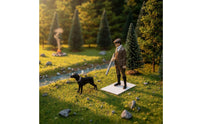 1:64 Scale Woodsman Figure Realistic Poses Hunting Scene Miniature Resin Woodsman and Dog Figurine for Hobbyists, Dioramas