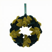 Christmas Wreath Soft-Textured Decorative Wreath Loop Hanger for Wall Display