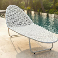 Waterproof Poolside Chaise Lounge Sunproof Outdoor Lounge Chair Aluminum Alloy Frame Wicker Sun Lounger Woven Rattan Design for Villa, Hotel, Resort
