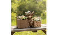 Scottish Cattle Planter Farmhouse-Style Cow Planter with Two Baskets Rustic Patio Statue for Balcony
