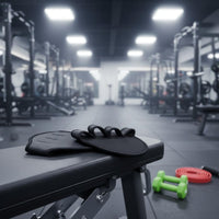 2 Pieces Weightlifting Palm Pads Wear Resistant Fingerless Gym Hand Guards Breathable Fingerless Palm Protectors for Athletes