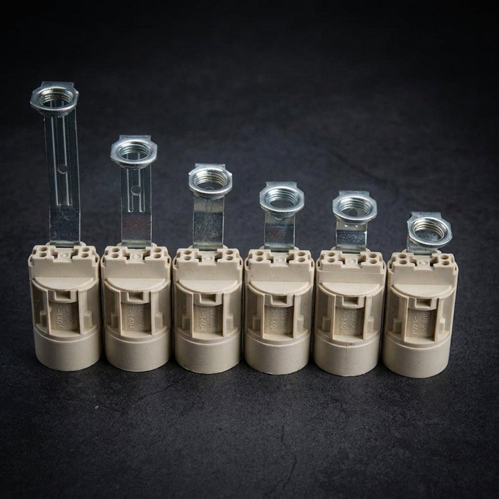 E14 Bulb Holder with Bracket for LED Candle Light, Candle Lamp Holder for Pendant Lights, E14 Lamp Holder 2A 220-250V, Beige Screw Base 250V