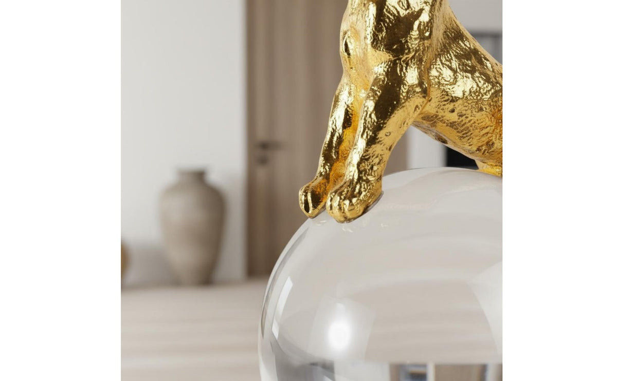 Figurine on Sphere Luxury Look Feline Sculpture Statue Elegant Gift Crystal Ball Cheetah Sculpture for Living Room, Entryway, Desk