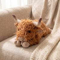 Long-Horned Highland Cow Plush Toy Shaggy Highland Cow Stuffed Animal Cuddly Cattle Plush Toy Huggable for Children, Toddlers, Nursery Decor, Shelf Display