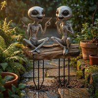 Alien Garden Stake 2D Flat Acrylic Garden Stake Alien Figure Ornament Metal Stakes for Flower Pots, Indoor Plant Displays