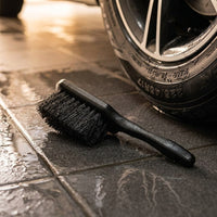 Cleaning Brush for Car Wash and Tire Care, Car Cleaning Brush for Detailing, Single Scrub Brush with Nylon Bristles, Sturdy Handle for Wheels