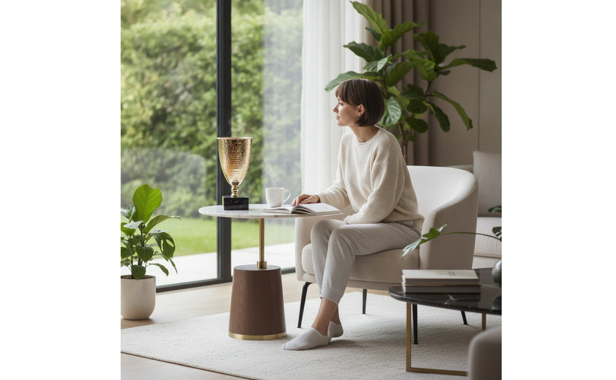 Metal Vase Hammered Tabletop Vase Gold-Toned Vases for Living Room, Reception, Hotel
