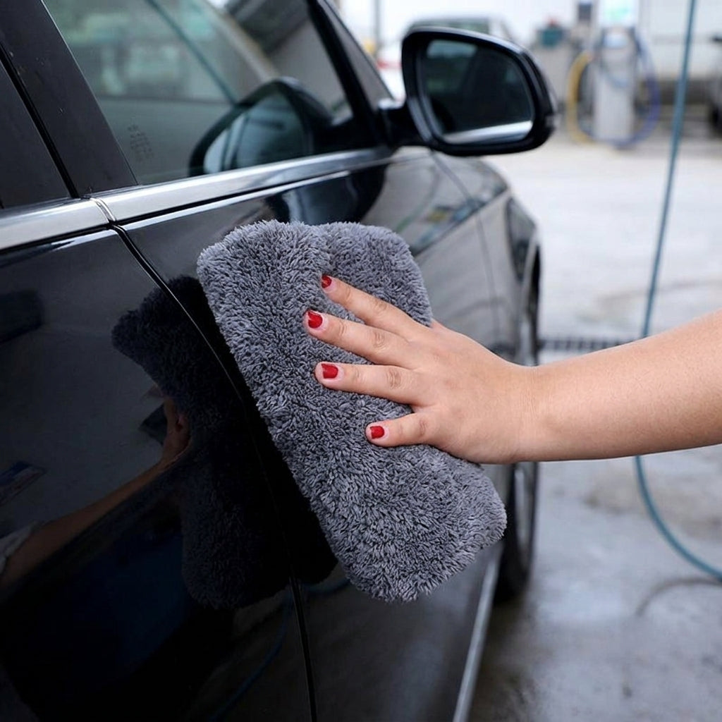 Thick 500GSM Microfibre Cloth, 40cm x 40cm Car Drying Towel with Serged Edges, Absorbent Coral Fleece for Car Washing and General Cleaning