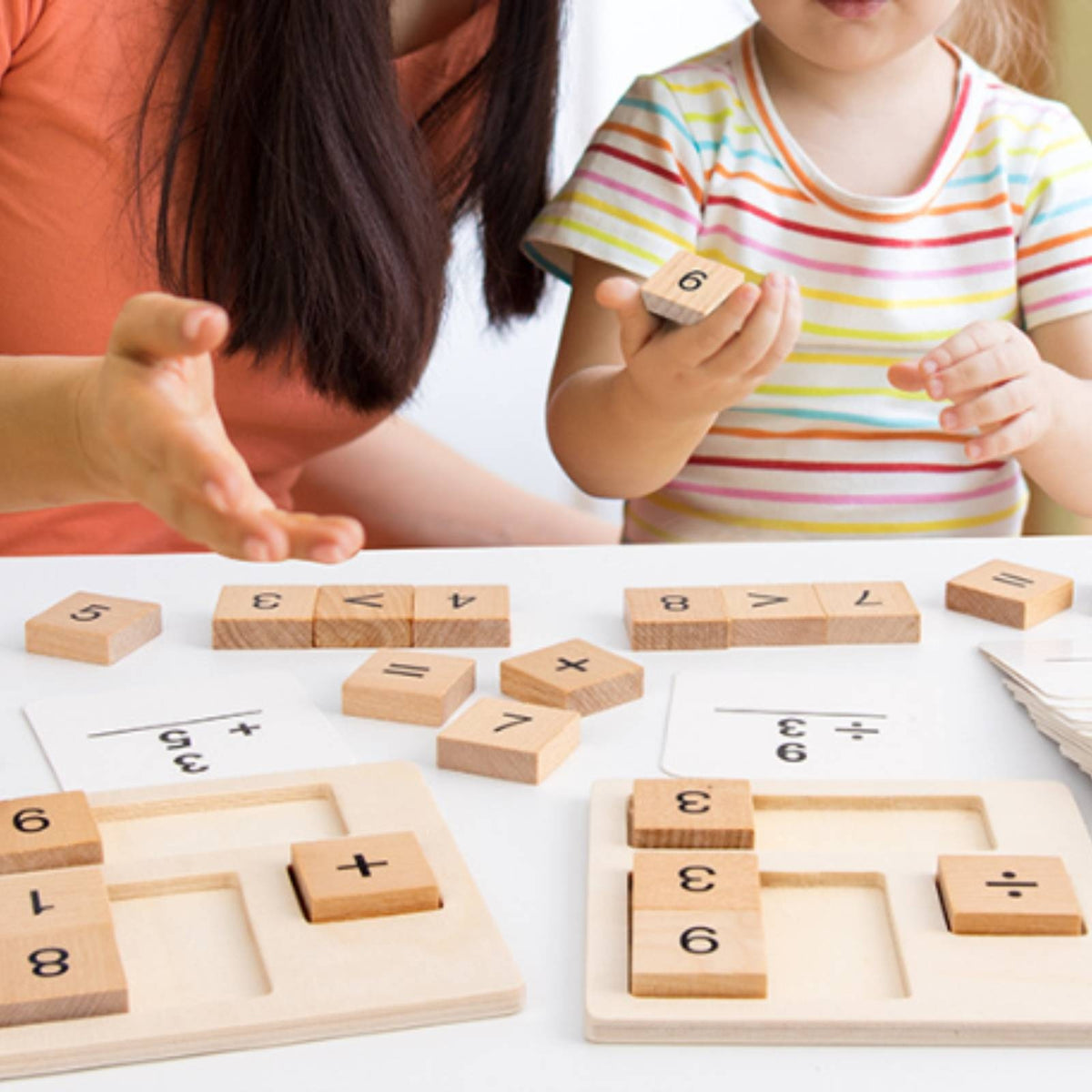 Addition Subtraction Multiplication Division Wooden Arithmetic Toy Set Recessed Slots Wooden Math Board Printed Equation Cards Arithmetic Toy Early Numeracy for Children, Kids, Home Learning, Classroom