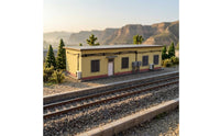 4 Pieces Architectural Railway Station Model Kit Miniature HO Scale Building Model Realistic Station Platform Compatible for Hobbyists