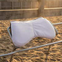 Shock Absorbing Saddle Pad Strap Loop Contoured Saddle Pad Equine Riding Supplies