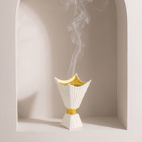 Tabletop Incense Burner Elegant Resin Incense Holder Heat-Resistant Decor for Bedroom