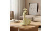 Woman Figurine Refined Female Figure Statue Decorative Figurine with Hat for Homeowners, Living Room, Entryway, Bookshelf