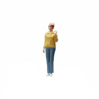 1:64 Scale Girl Figurine Realistic Details Miniature Girl Figurine for Hobbyists