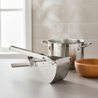 Easy to Clean Stainless Steel Potato Ricer Ergonomic Handle Heavy Duty Potato Press for Home Cooks, Chefs