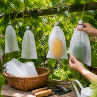 Loofah Gourd Fruit Protection Bags - Waterproof Insect-Proof Covers for Cucumber Bitter Gourd Vegetables