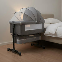 Multifunctional Infant Cradle Anti-Spit-Up Tilt Portable Infant Crib with Wheels Washable Textile Adjustable Bedside Infant Sleeper for Newborns
