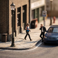 2 Pieces Pedestrian Figures Realistic 1:64 Scale Figures Tiny Miniature Figure for Collectors