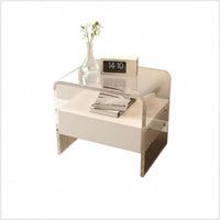 Modern Minimalist design Clear C-Shaped Table Transparent Design Nightstand Space-Saving Home Furniture Easy to Clean for Apartment Dwellers, Homeowners, Bedroom, Small Spaces, Living Room, Entrypassage