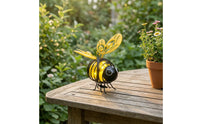 LED Bee Garden Light Outdoor Bee Lamp Glowing Metal for Gardeners, Homeowners, Flower Beds