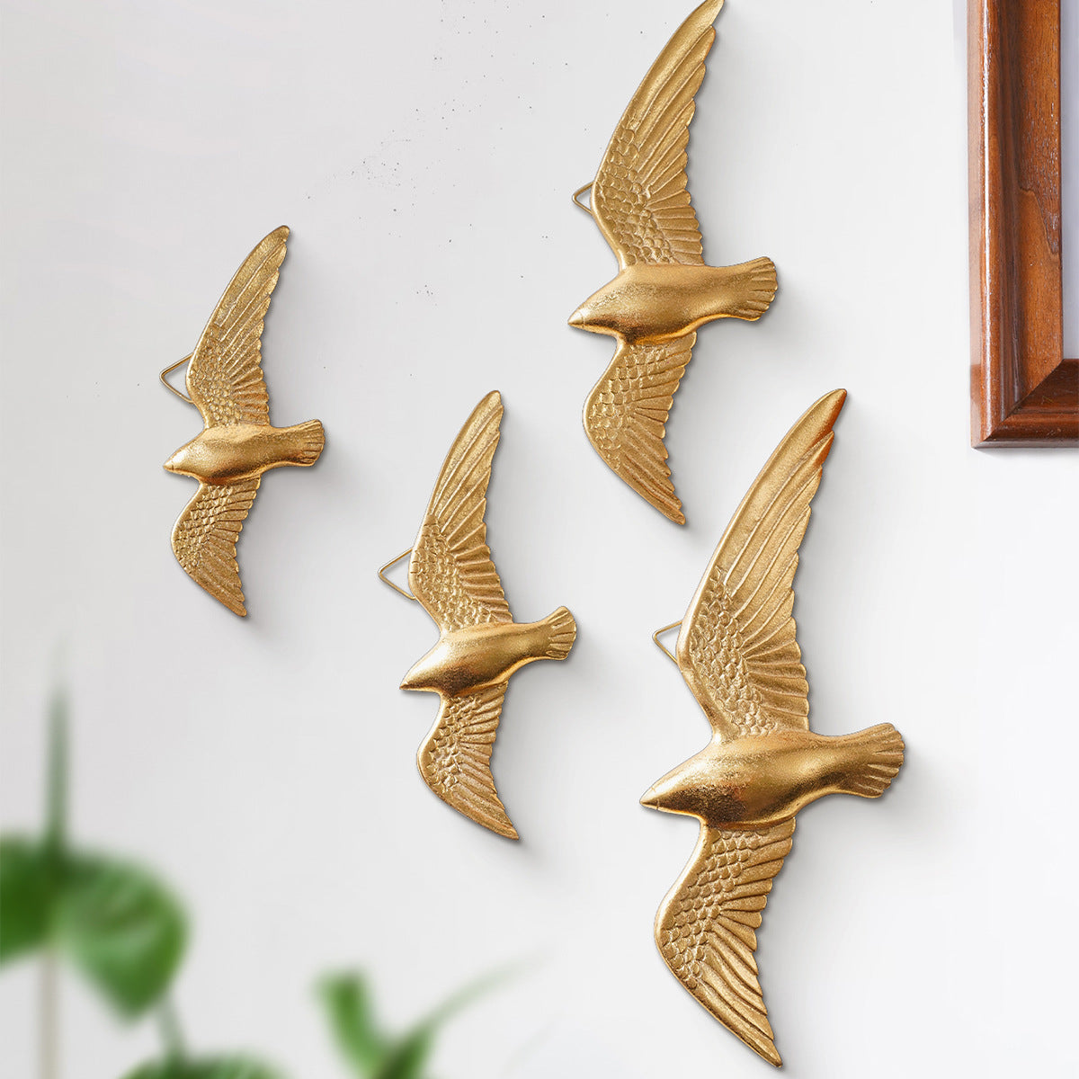 Set of 4 Gold Bird Wall Decorations in Resin