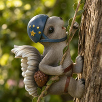 Climbing Squirrel Ornament Rustic Squirrel Tree Figurine Decor for Gardeners