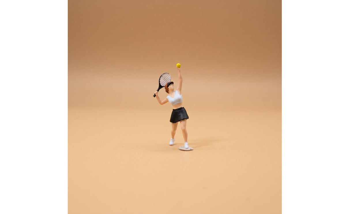 Tennis Girl Figurine 1/64 Scale Tennis Player Figurine Resin Figure Model for Collectors, Hobbyists, Dioramas, Tabletop Layouts