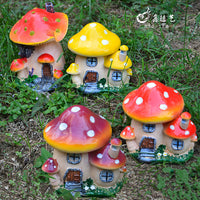 Miniature Mushroom House Figurine for Terrariums and Bonsai Decor