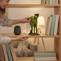 Frog Couple Figurine Valentine's Gift Resin Frog Figurine Home Decoration Hand-Painted Sleek Ceramic-Like Texture for Shelf