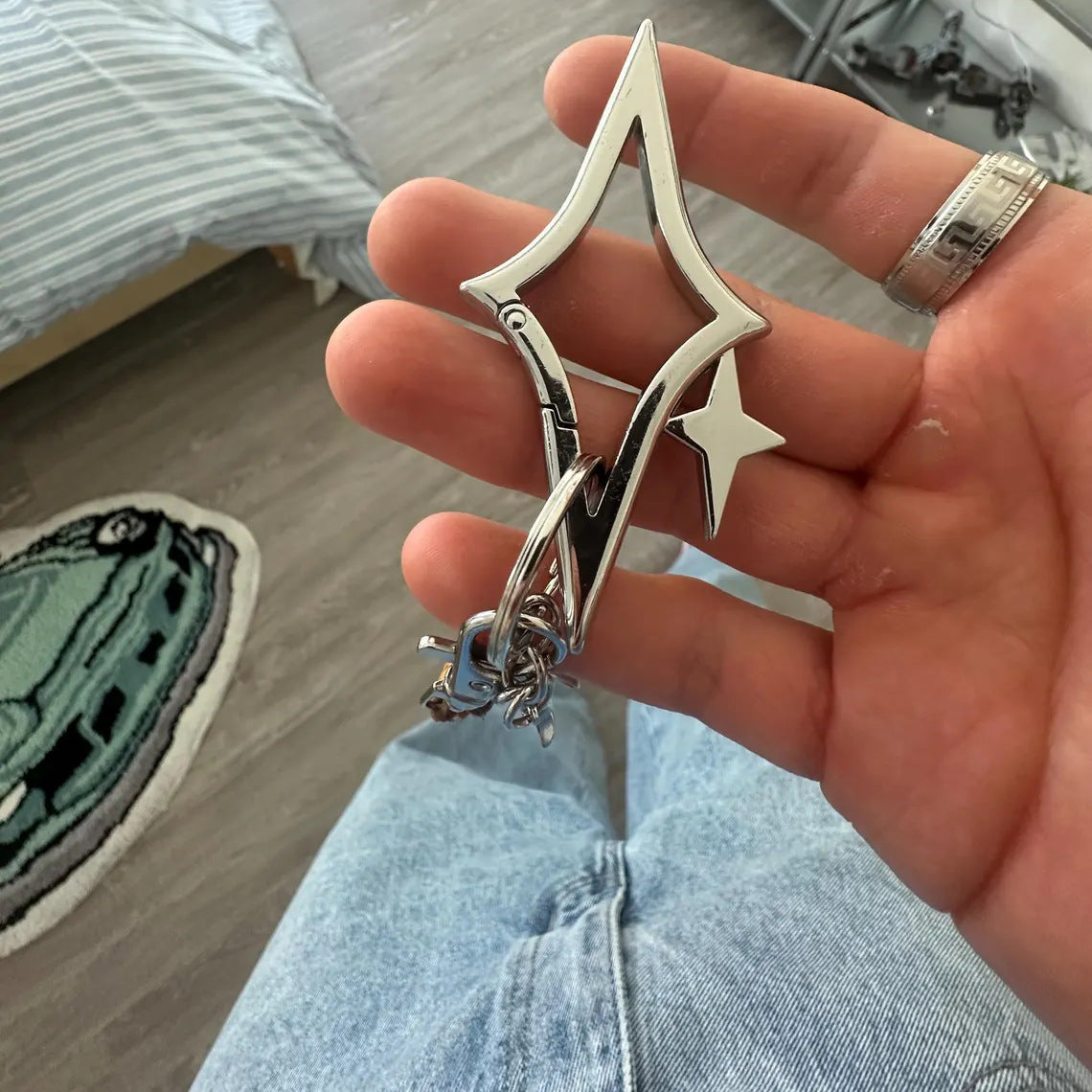 Five-Pointed Star Metal Carabiner Keychain with Zinc Alloy Press Spring Buckle, Bag Charm, Graduation Gift