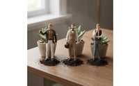 3 Pieces 1:64 Scale Figurine Set Detailed Clothing Hand-Painted Resin Figurines Colored Finish British-Style Miniature Figures