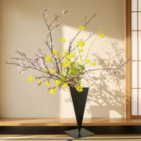 Triangular Iron Vase Geometric Metal Vase Heavy Duty Home Decor
