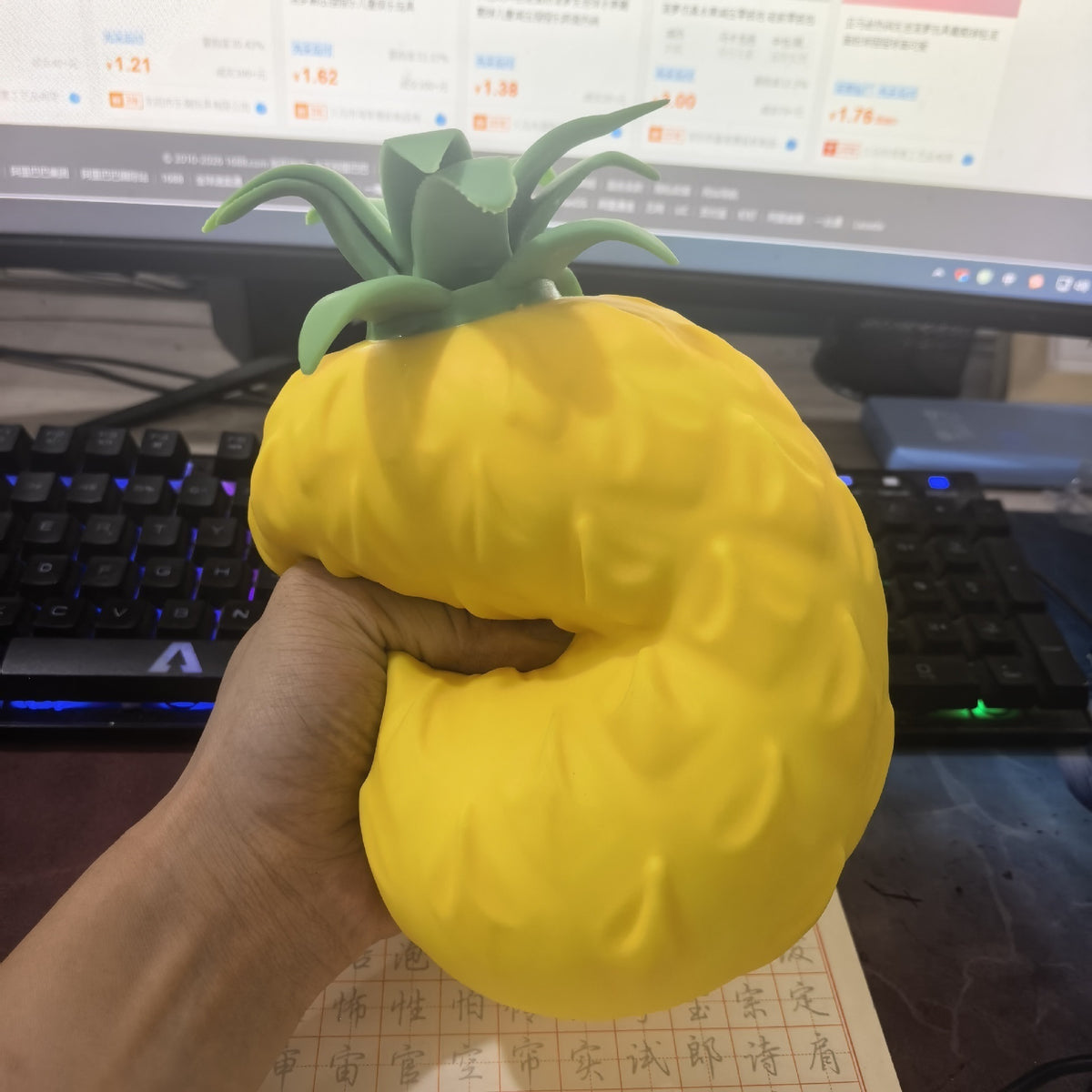 Realistic Slow Rebound Pineapple Squishy Stress Relief Toy Soft Rubber Ball