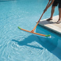 Long Pool Brush with Corner Bristles Lightweight Curved Pool Brush Heavy-Duty Long-Lasting