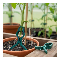 Tomato Plant Clip Easy to Use Plant Support Clip Gentle on Plants Gardening Supplies for Gardeners, Growers, Greenhouse, Balcony