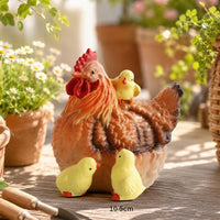 Hen Figurine with Chicks Outdoor Hen Figurine Chicken Garden Statue Compact Sculpture Lifelike for Gardeners, Patio, Flower Beds