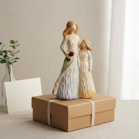 Sentimental Gift Family Statue Heartwarming Design Family Figurine Angel Figurine for Parents, Families, Mothers, Living Room, Bookshelf, Mantelpiece, Desktop