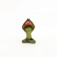 Cute Frog Figurine with Toadstool Hat Glossy Frog Statue with Toadstool Miniature Whimsical for Collectors, Desk, Bookshelf, Office, Fairy Garden