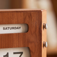 Vintage-Style Perpetual Calendar with Knobs Self-Standing Wooden Perpetual Calendar Decorative Reusable for Professionals, Students, Home Office, Study