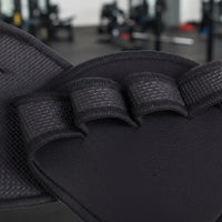 2 Pieces Weightlifting Palm Pads Wear Resistant Fingerless Gym Hand Guards Breathable Fingerless Palm Protectors for Athletes