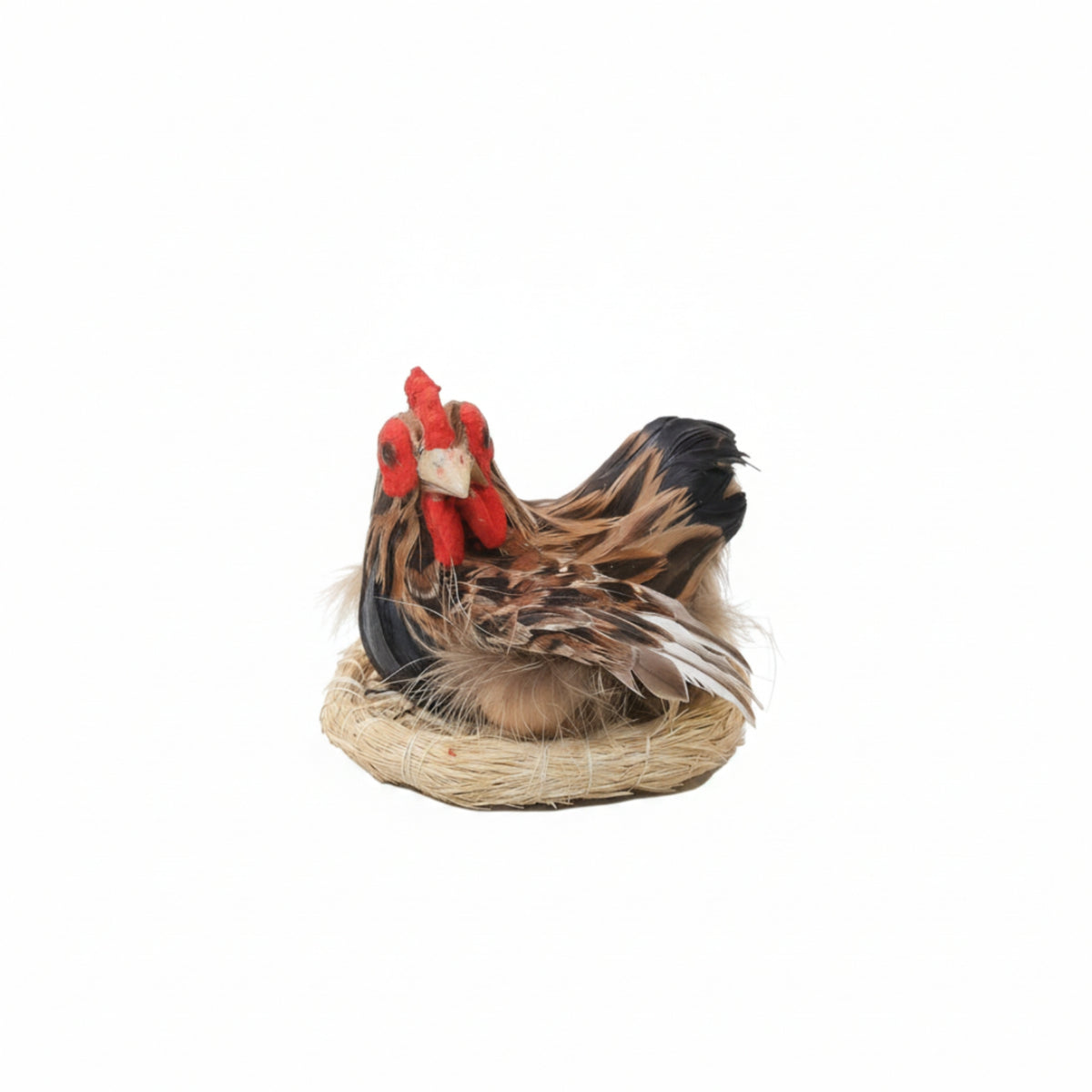 Realistic Chicken Figurine with Nest Farmhouse Hen Statue with Nest Feather-Textured Chicken Ornament Lifelike for Seasonal Arrangements, Photo Props